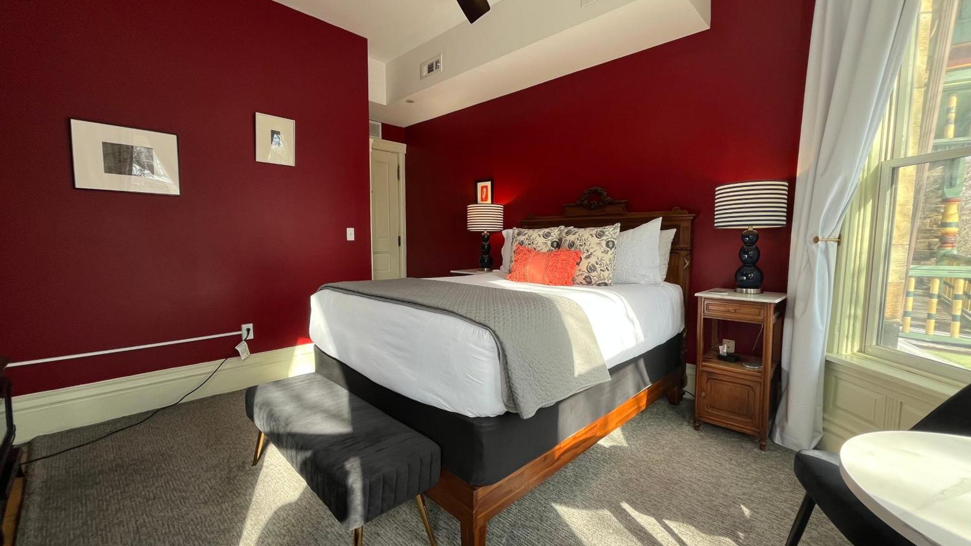 Stone Gables Inn Cleveland Bagian luar foto
