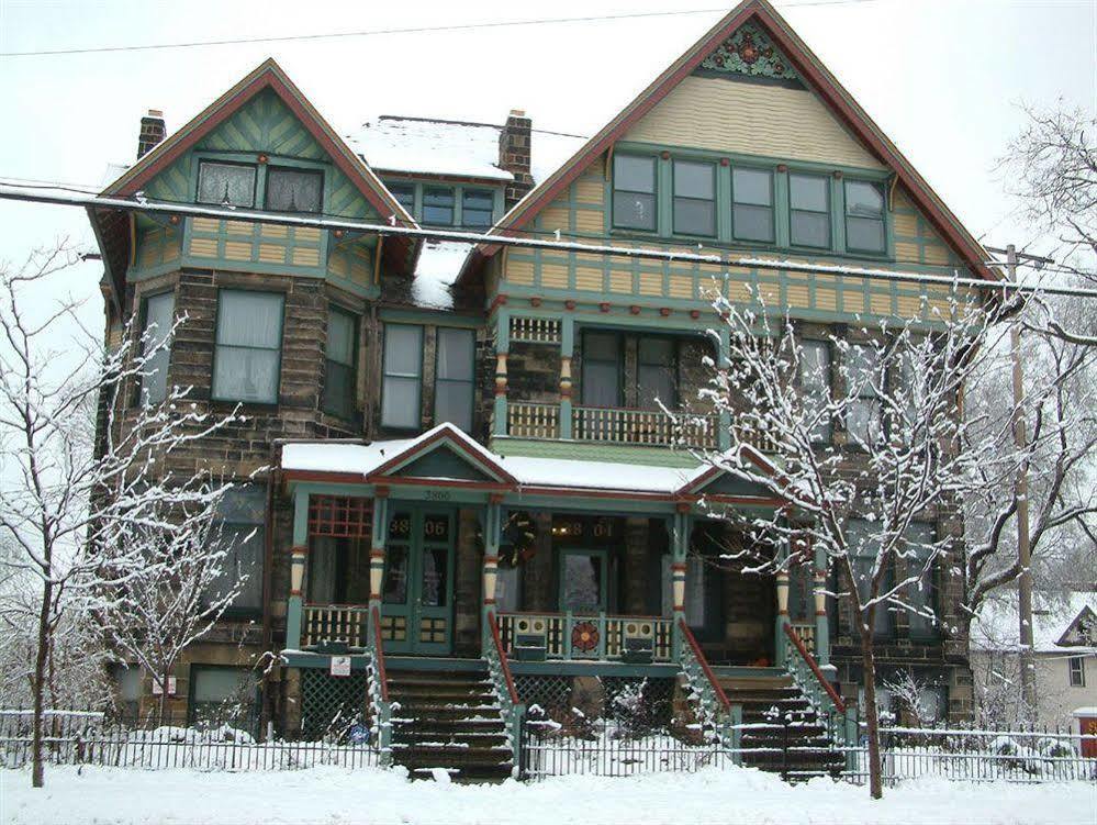 Stone Gables Inn Cleveland Bagian luar foto